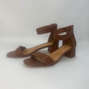 Pierre Dumas Kiara Womens Sandals Block Heel 9M Brown Wide Ankle Strap Back Zip